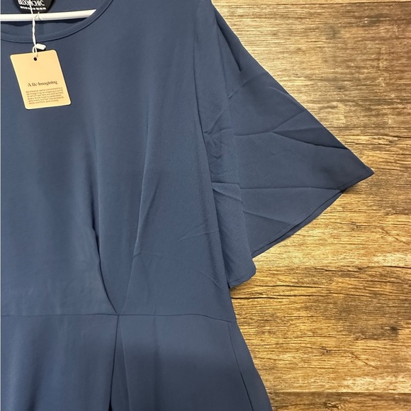 BloomChic Navy Blue A-line Midi Dress with Crew Neck Size 18-20 - Picture 7 of 11